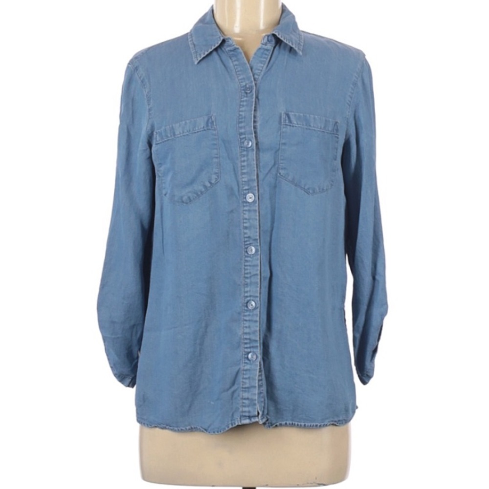 Jones New York chambray button up with back slit M
